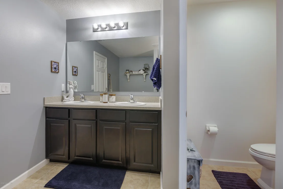 Photo of 559 Trymore Drive SE