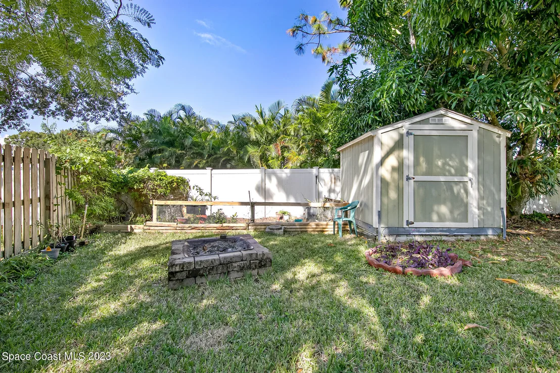Photo of 6037 Arlington Circle