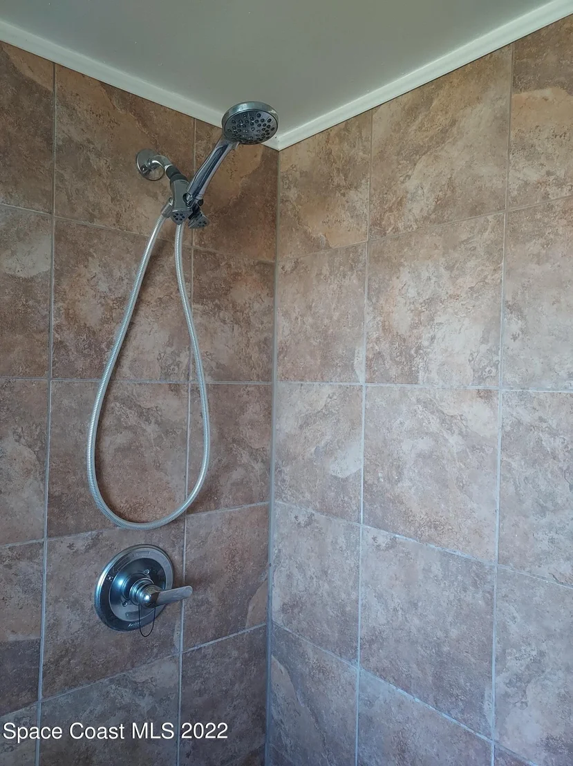 Photo of 1423 Cindy Circle NE