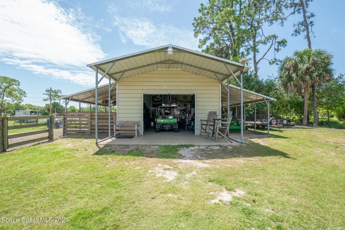 Photo of 3635 Hield Road