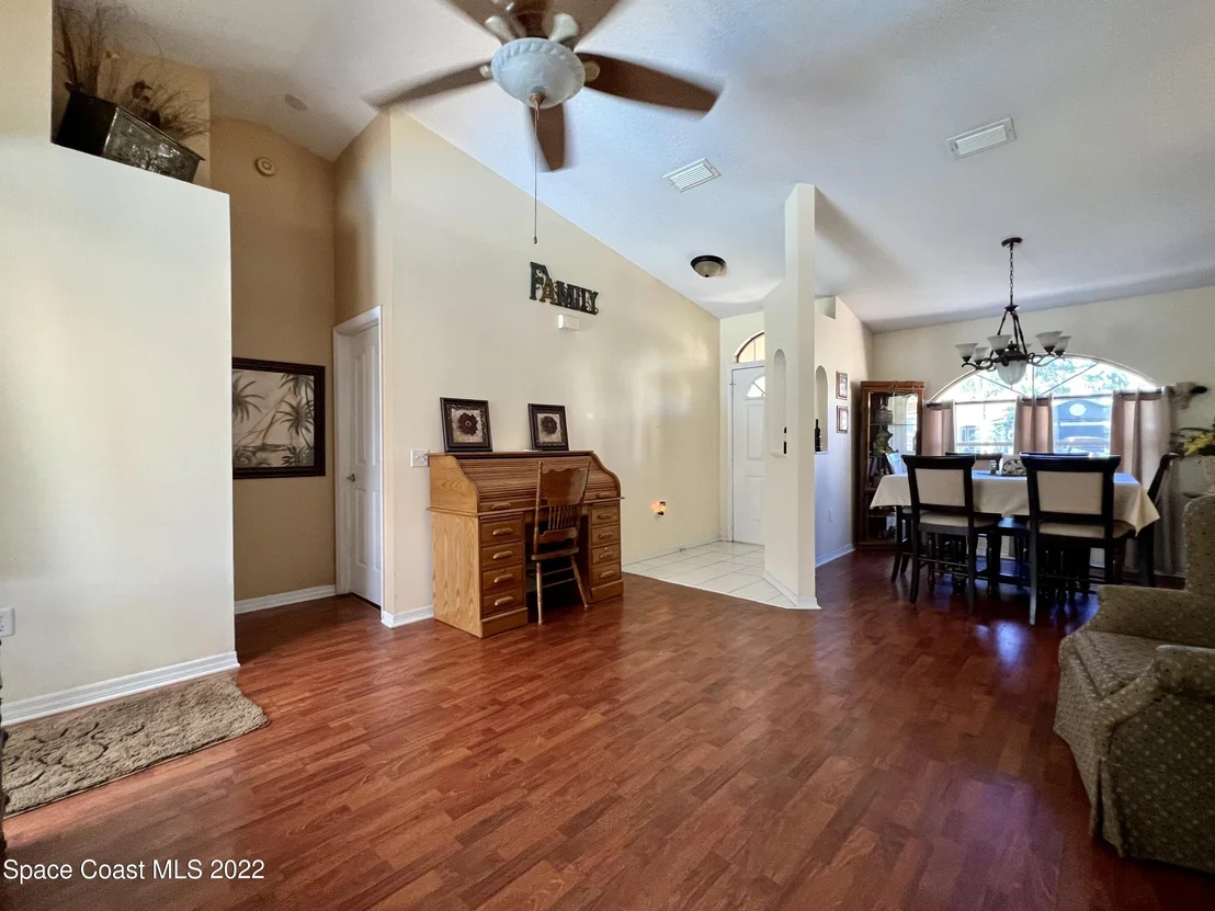 Photo of 6553 Cedar Avenue