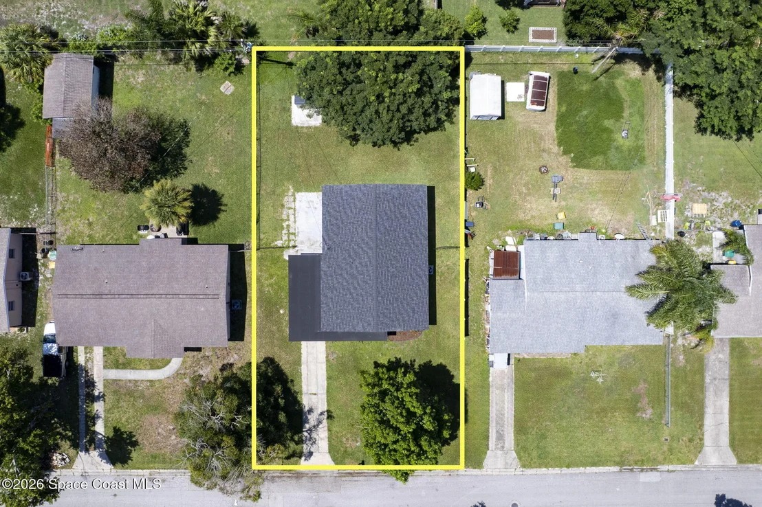 Photo of 2440 Warwick Road