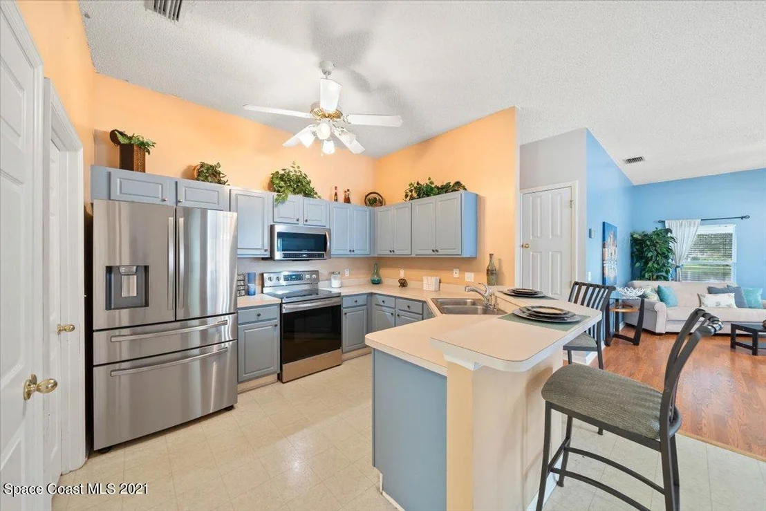 Photo of 1055 Sedgewood Circle