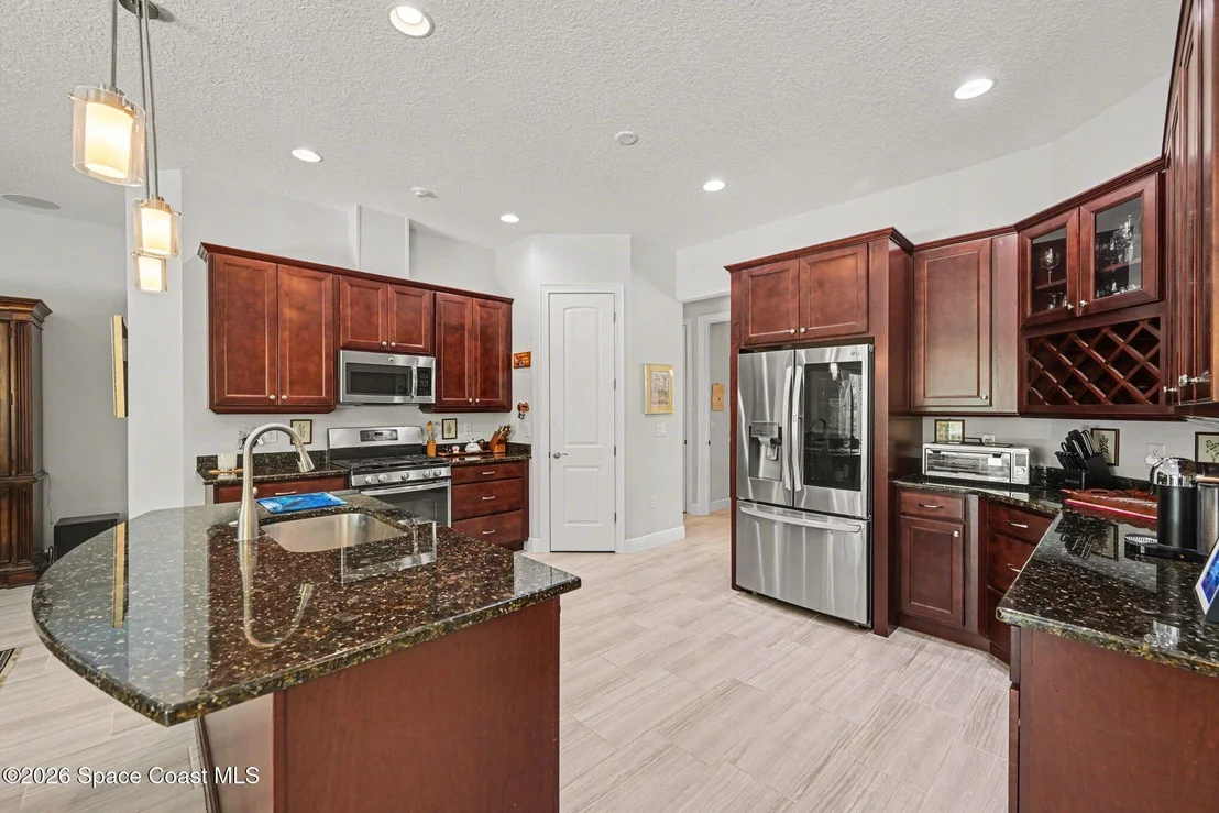Photo of 1360 Mahaney Place