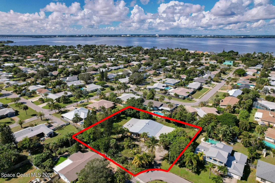 Photo of 2201 Abalone Avenue