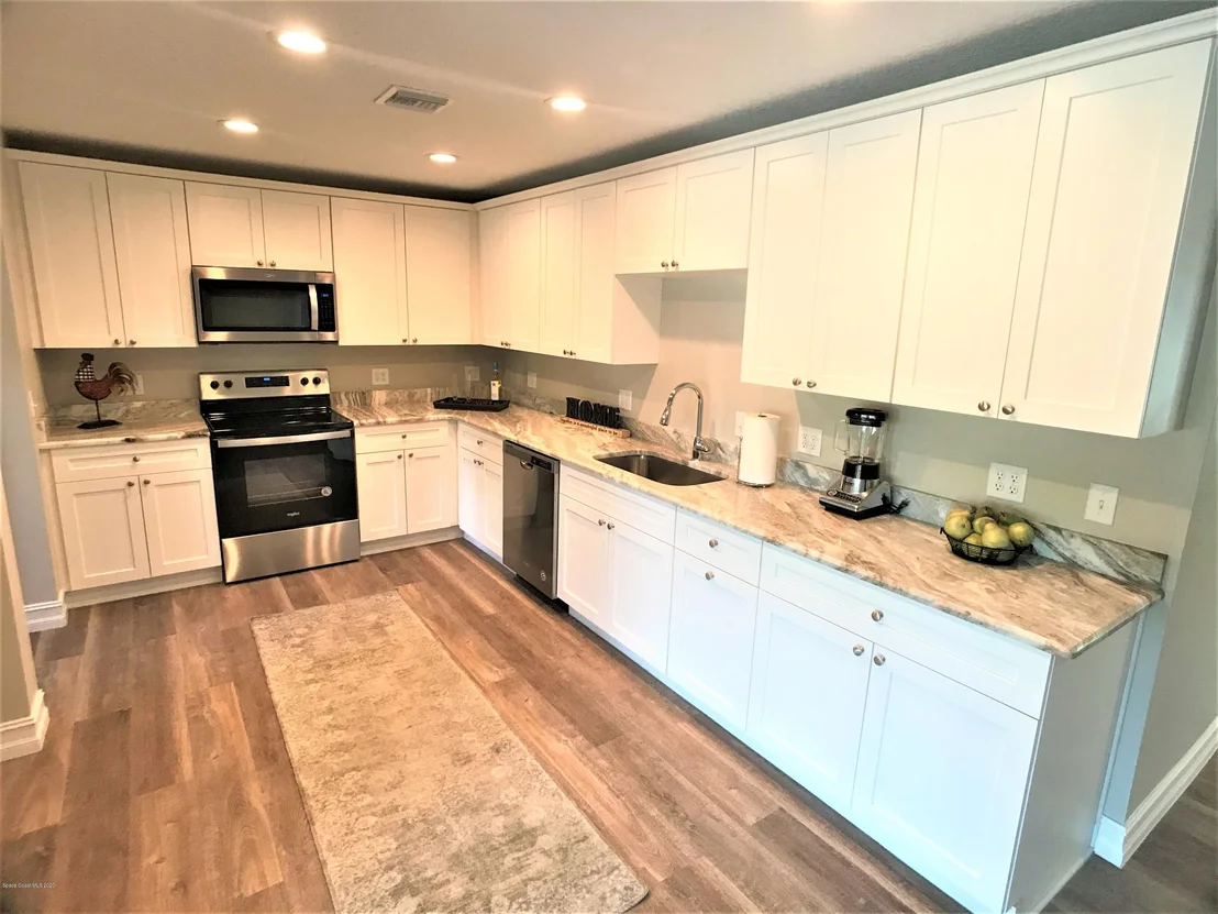 Photo of 1510 Albert Drive