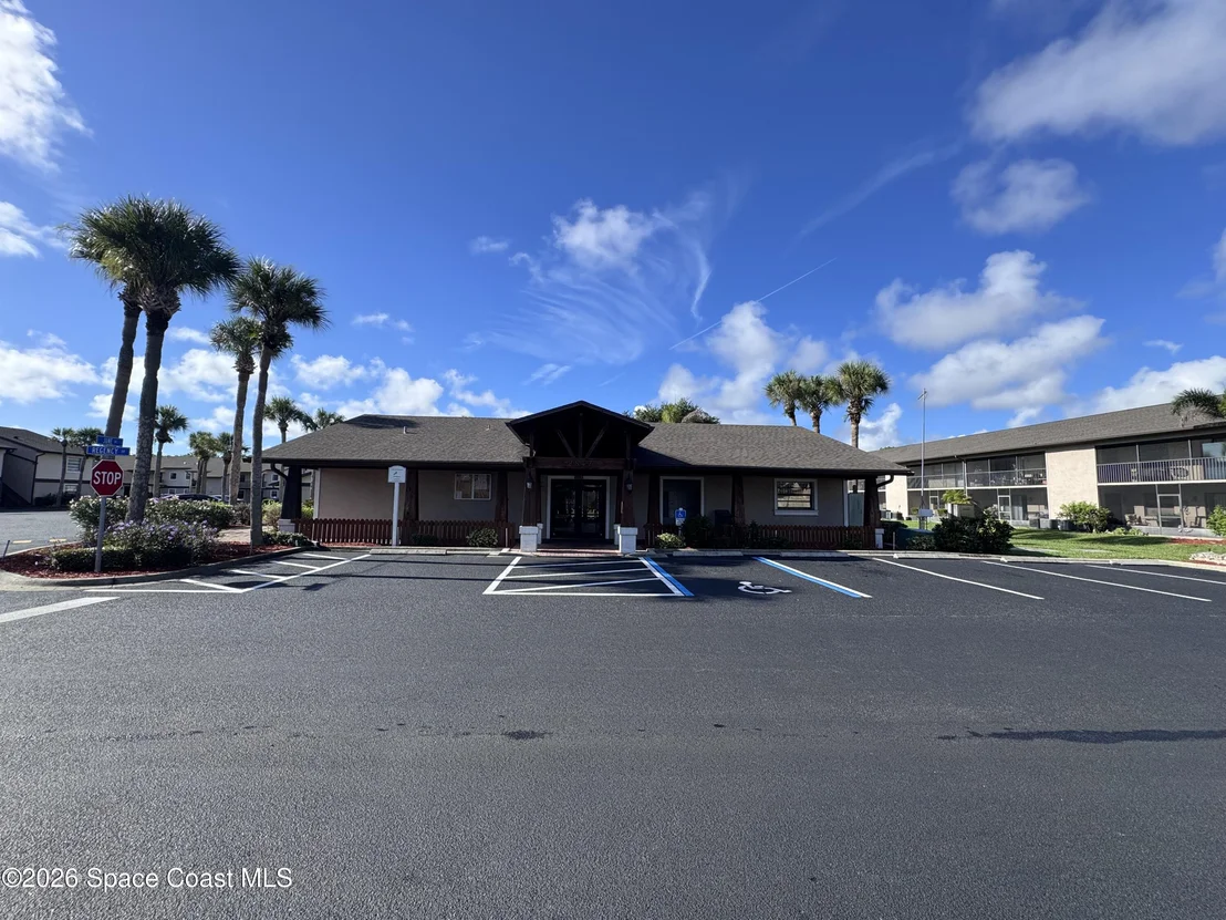 Photo of 2885 Regency Drive