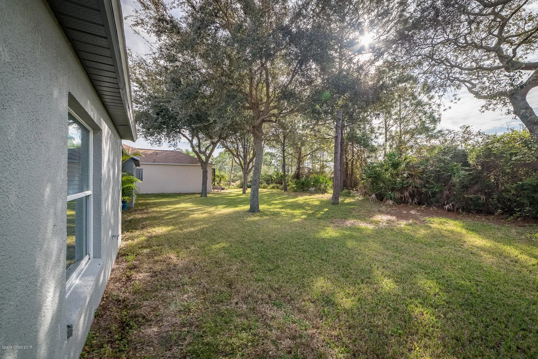 Photo of 2811 Englewood Drive