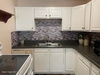 Photo of 1052 Myrtle Lane