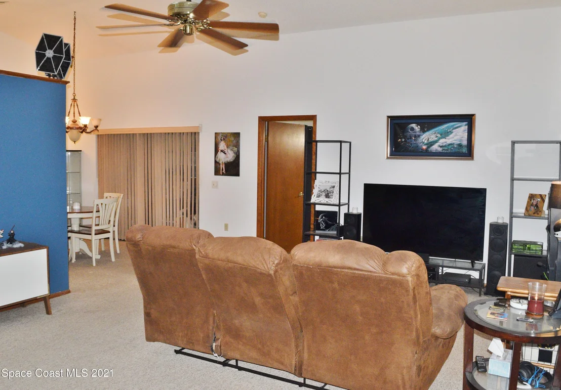 Photo of 1824 Clover Circle