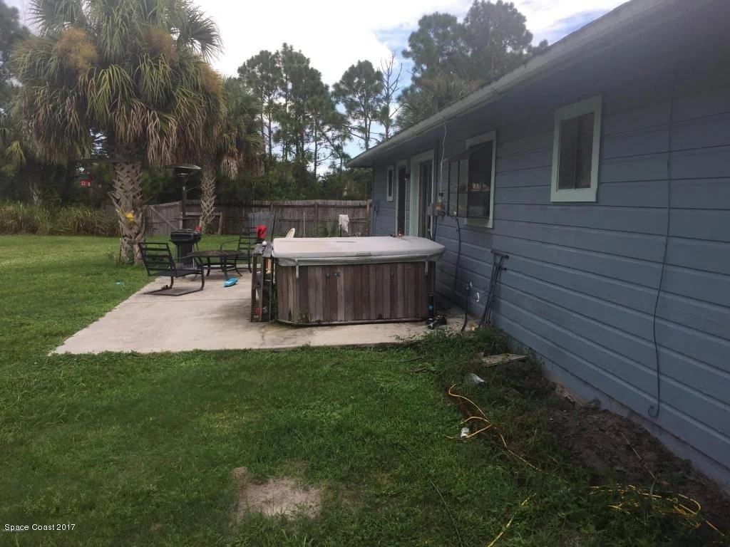 Photo of 3477 Jupiter Boulevard SE