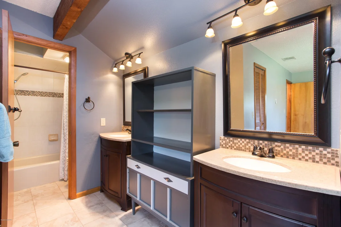 Photo of 2055 Eva Lane