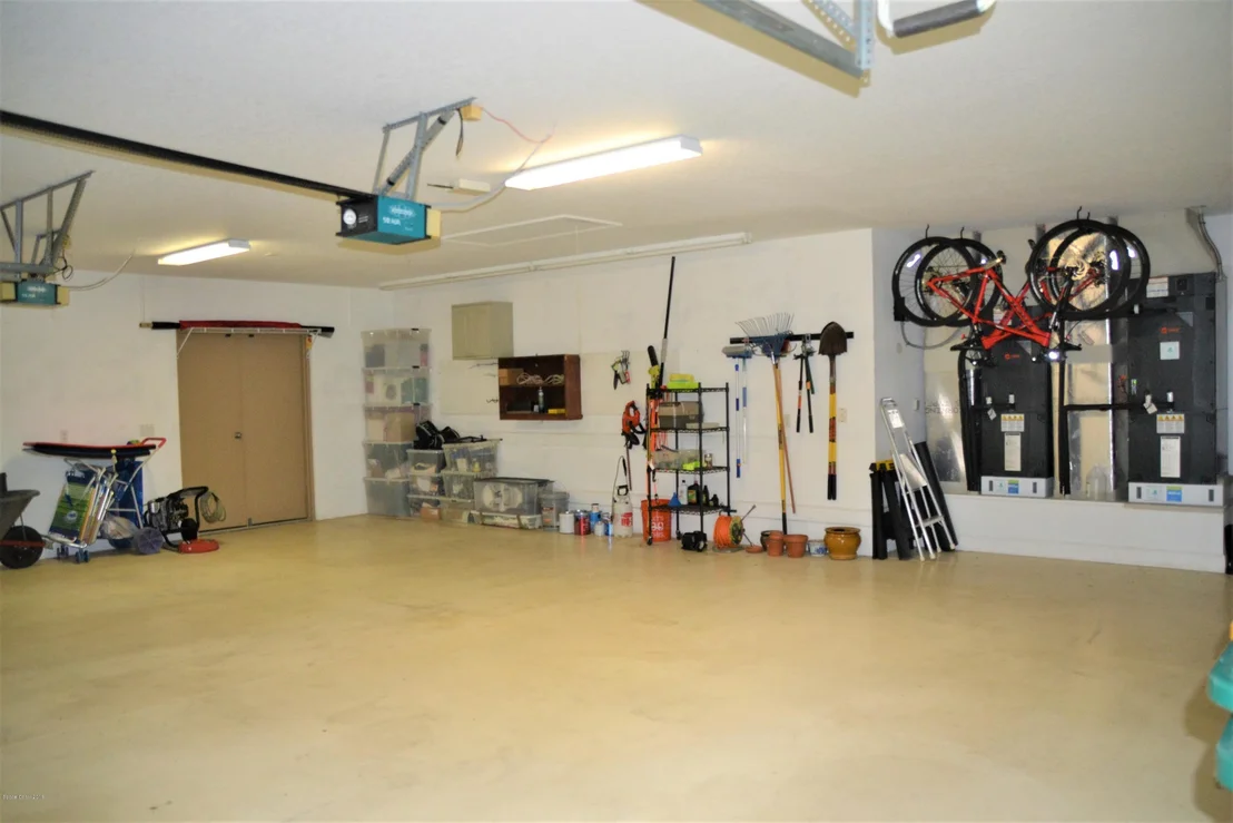 Photo of 2455 Woods Lane
