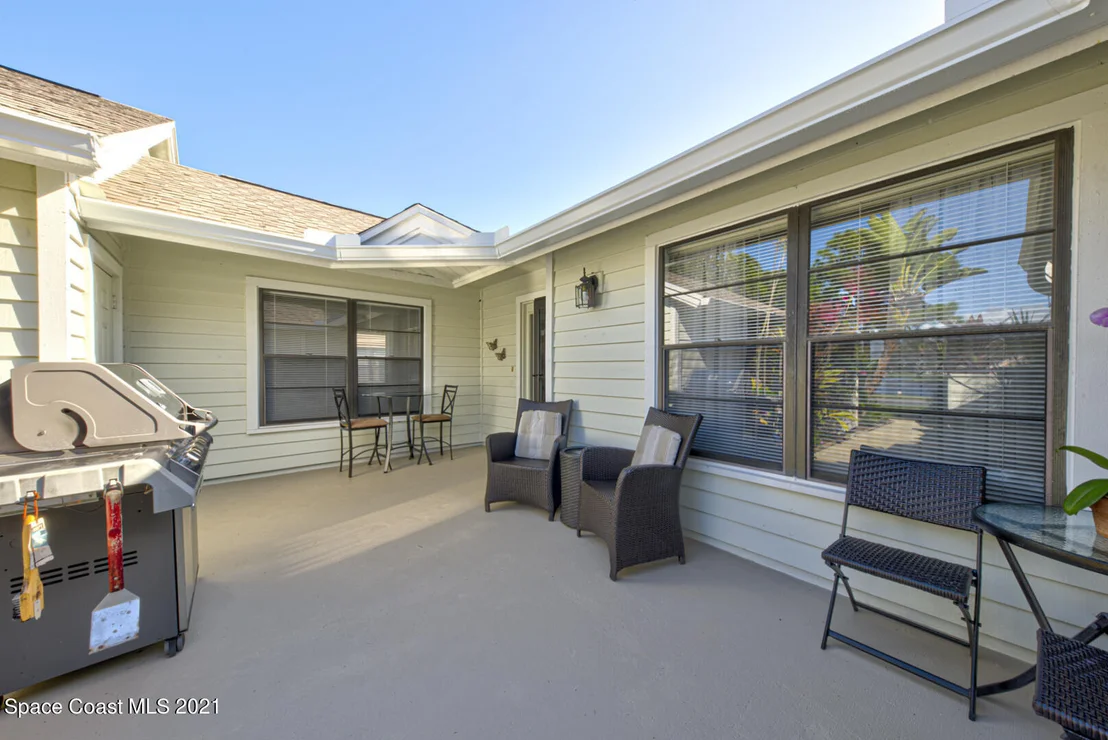 Photo of 873 Ridge Lake Drive