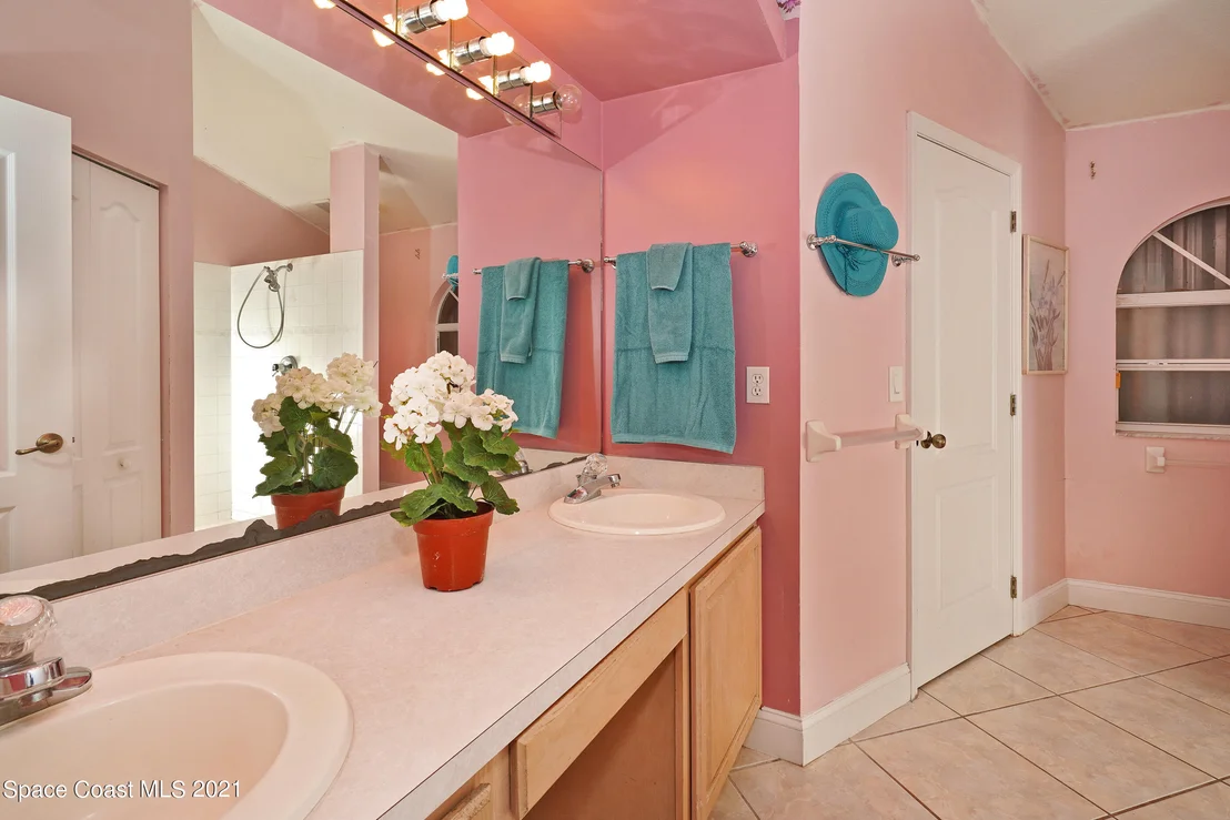 Photo of 703 Vine Street