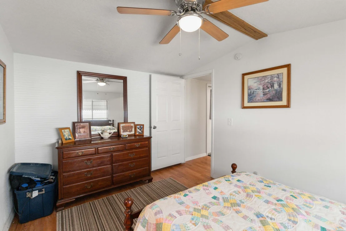 Photo of 2547 Chatham NE