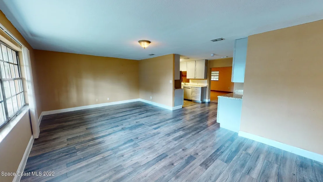 Photo of 272 E Haven Drive