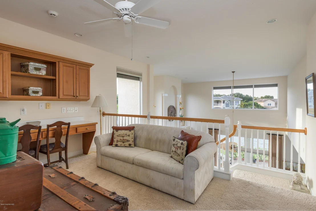 Photo of 422 Flanders Drive