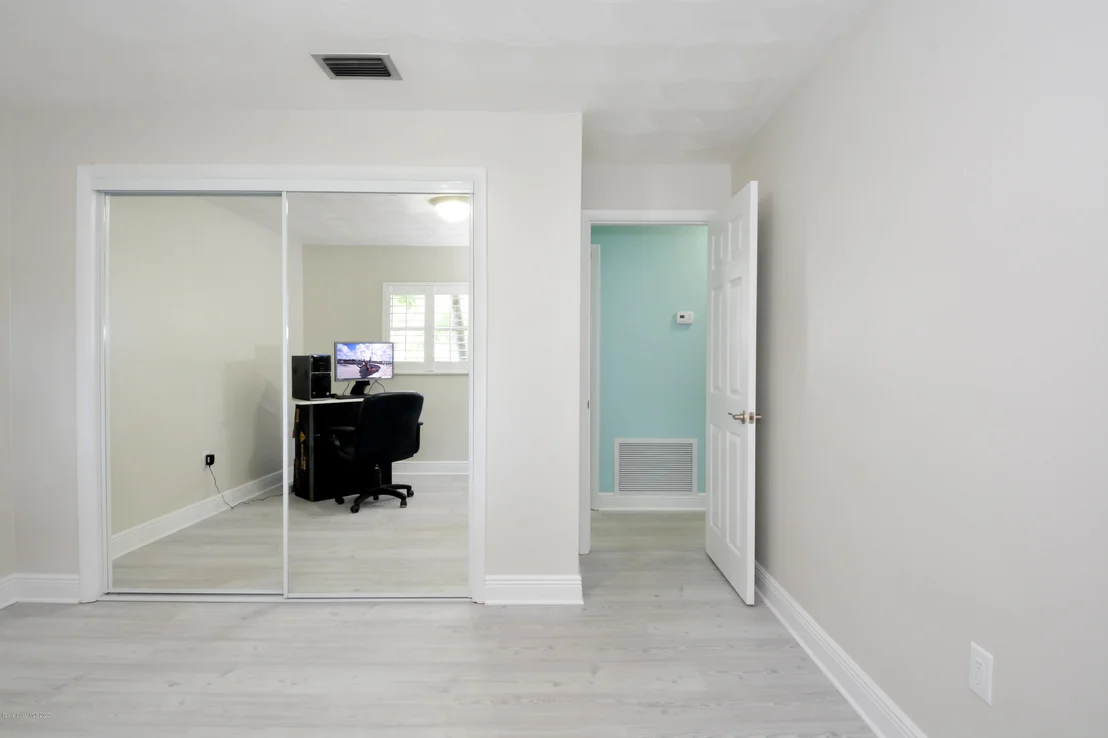 Photo of 460 Oak Ridge Drive