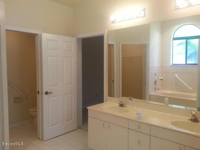 Photo of 1610 Independence Avenue