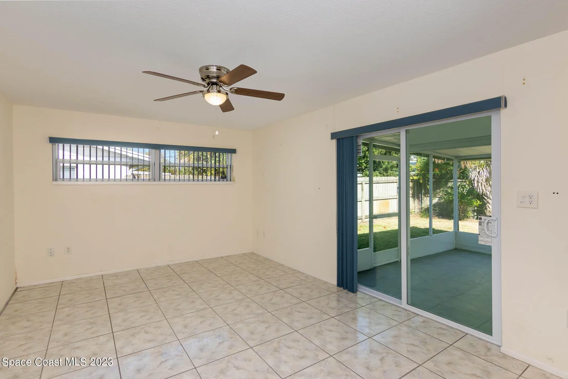 Photo of 880 Westport Drive