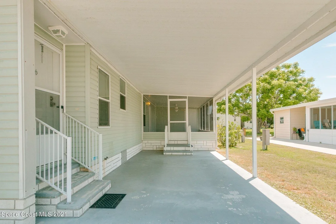 Photo of 7565 Blackhawk Road