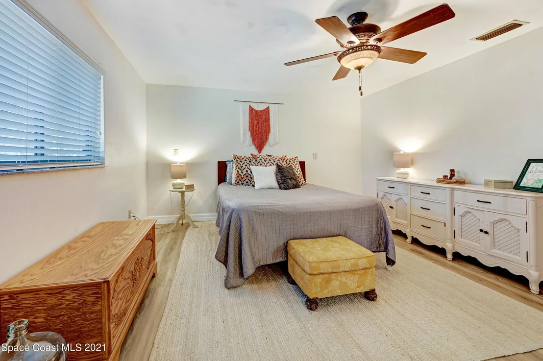 Photo of 556 Chestnut Street