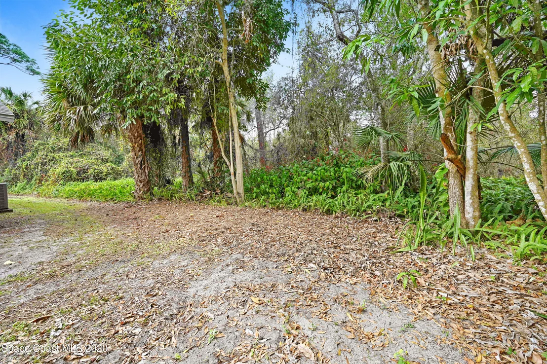 Photo of 6420 South Drive