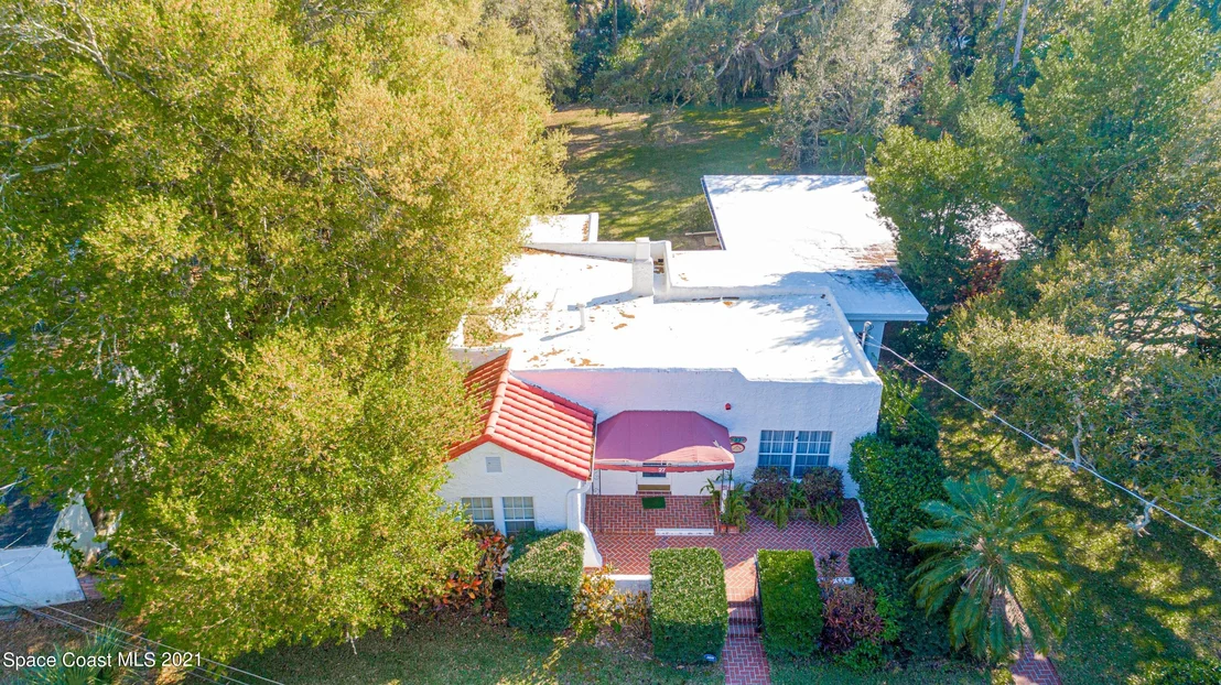 Photo of 27 Sweet Street