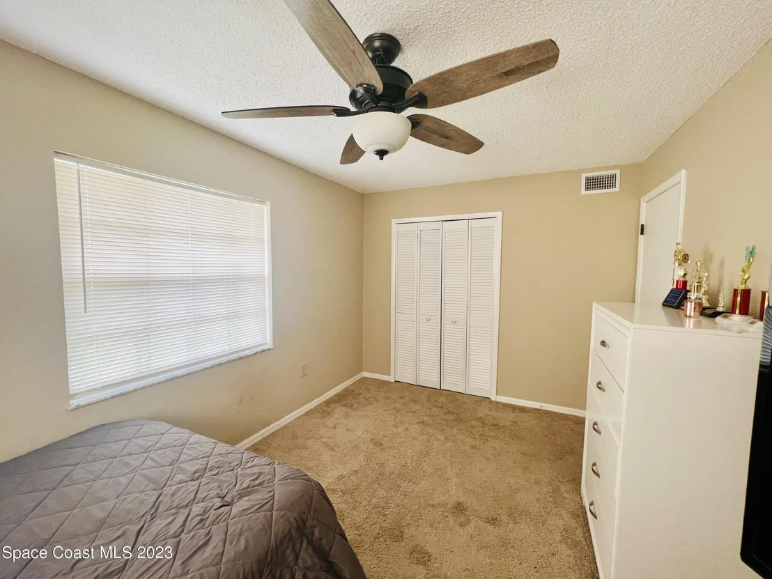 Photo of 3769 Jupiter Boulevard SE