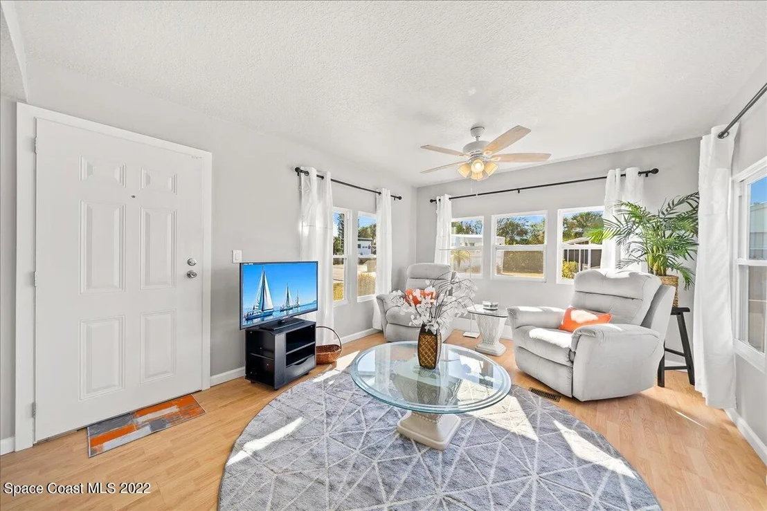 Photo of 3061 Indian River Drive NE