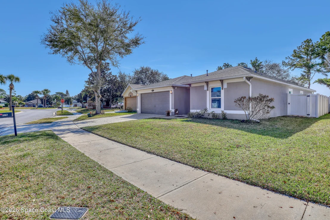 Photo of 3967 Four Lakes Drive