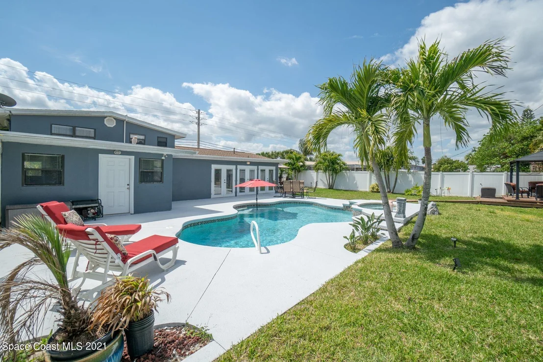 Photo of 1046 Pinetree Drive