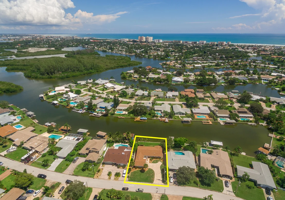 Photo of 25 Danube River Drive