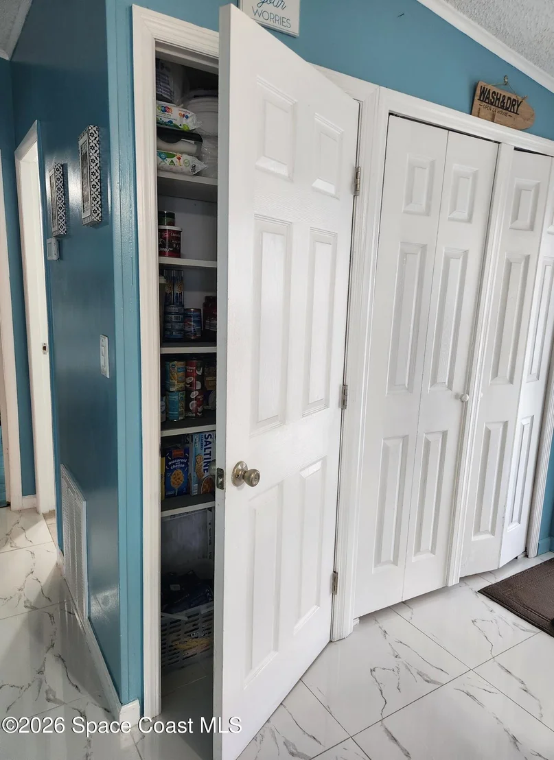 Photo of 2310 Coconut Palm Drive NE