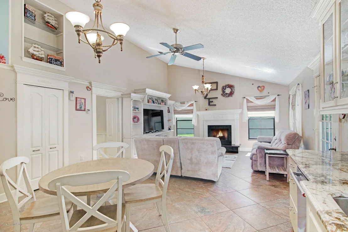 Photo of 855 Yorktowne Drive