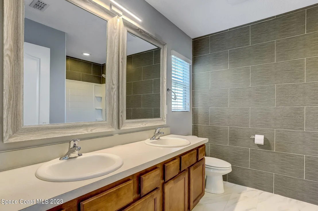Photo of 11534 Carson Lake Drive