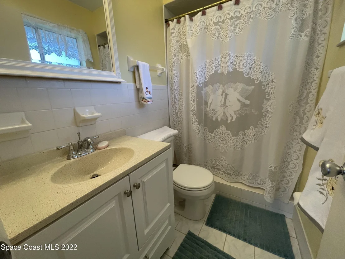 Photo of 900 Beaverdale Lane