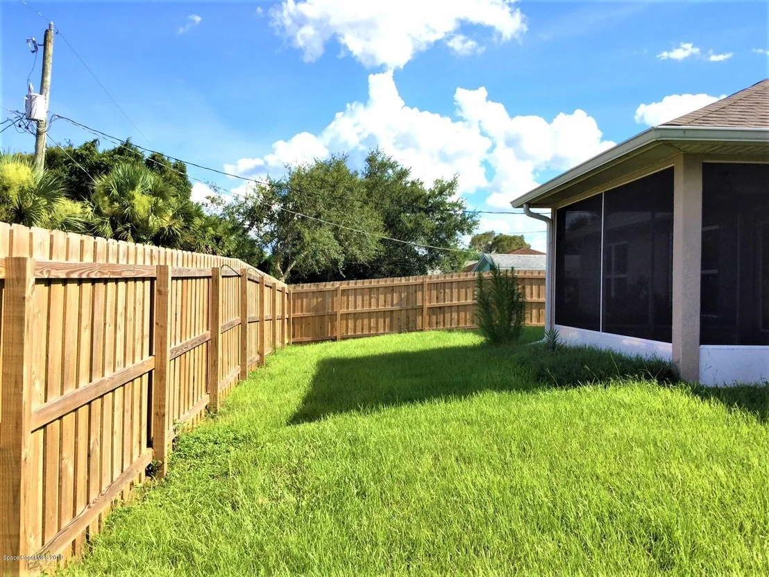 Photo of 461 Fleming Street