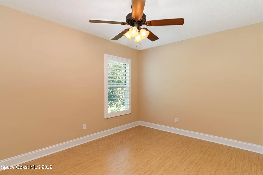 Photo of 6573 Sheridan Road