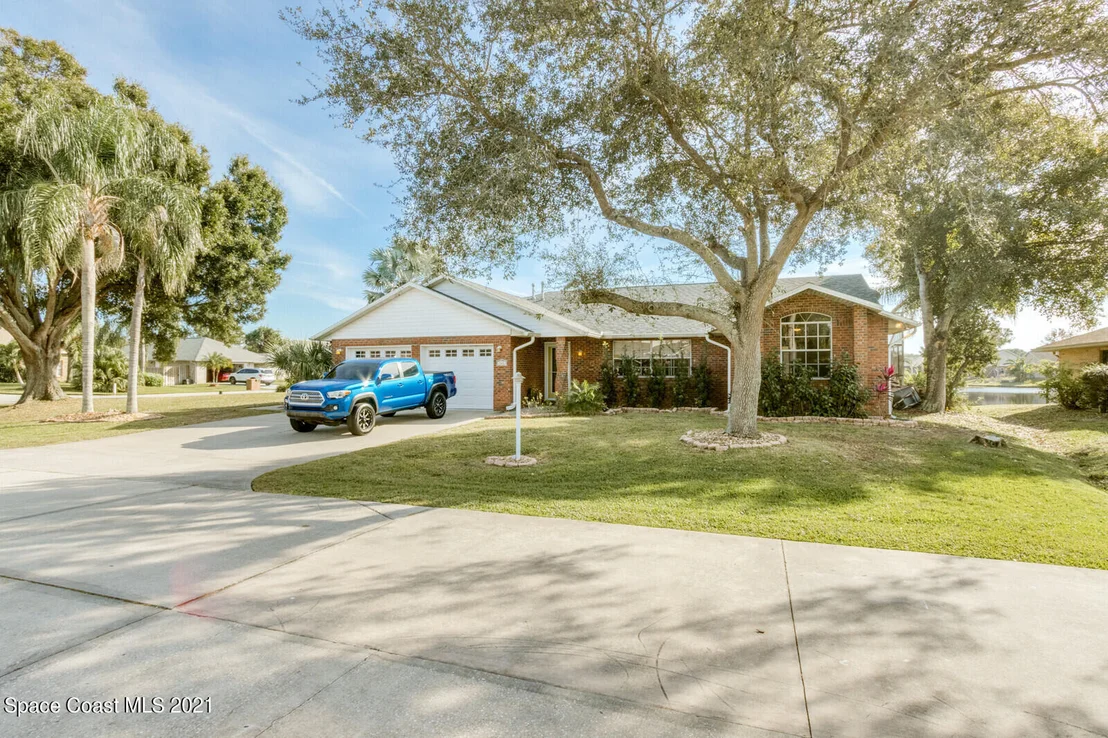Photo of 160 Palm Circle