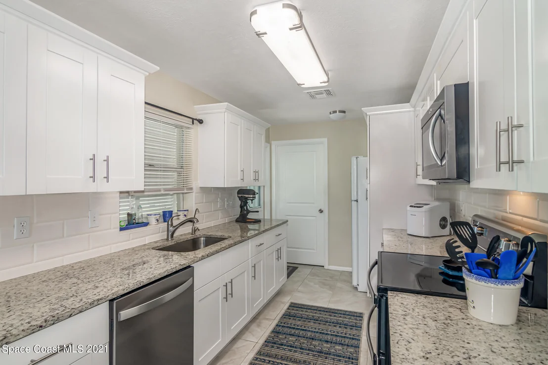 Photo of 983 Beacon Road
