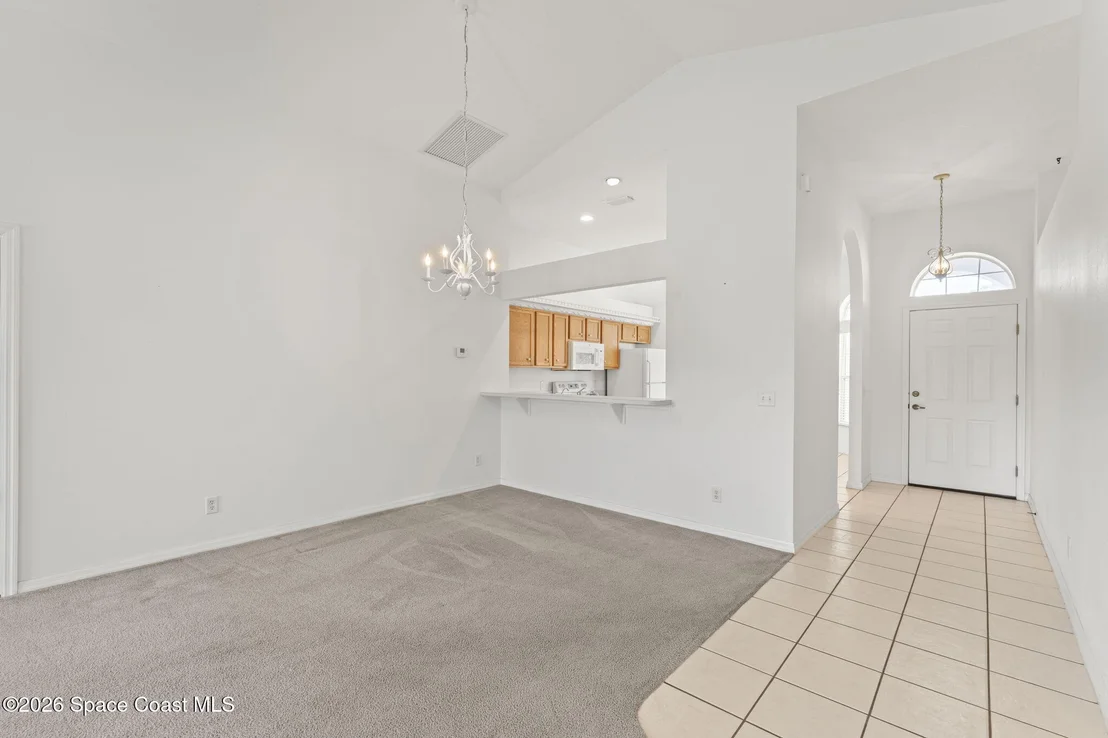 Photo of 1021 Pine Creek Circle NE