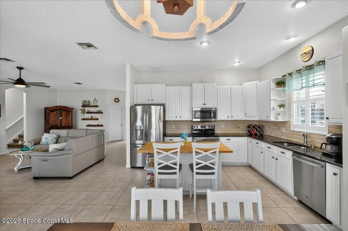 Photo of 1880 Thesy Drive