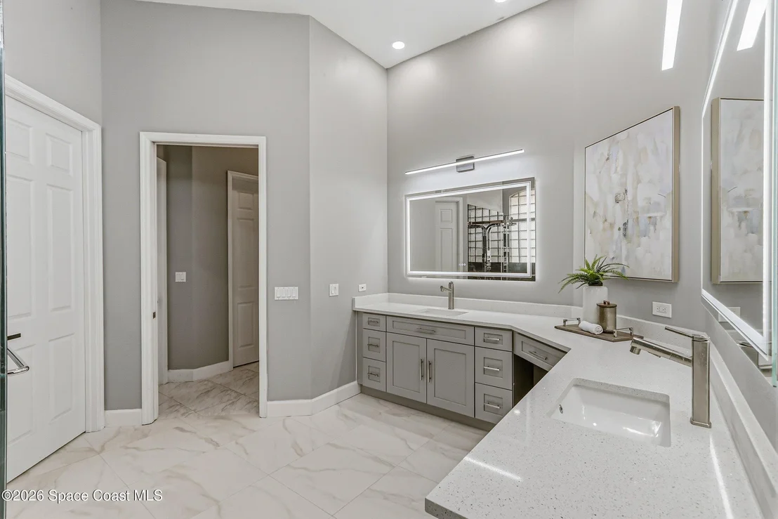 Photo of 699 Palmer Way