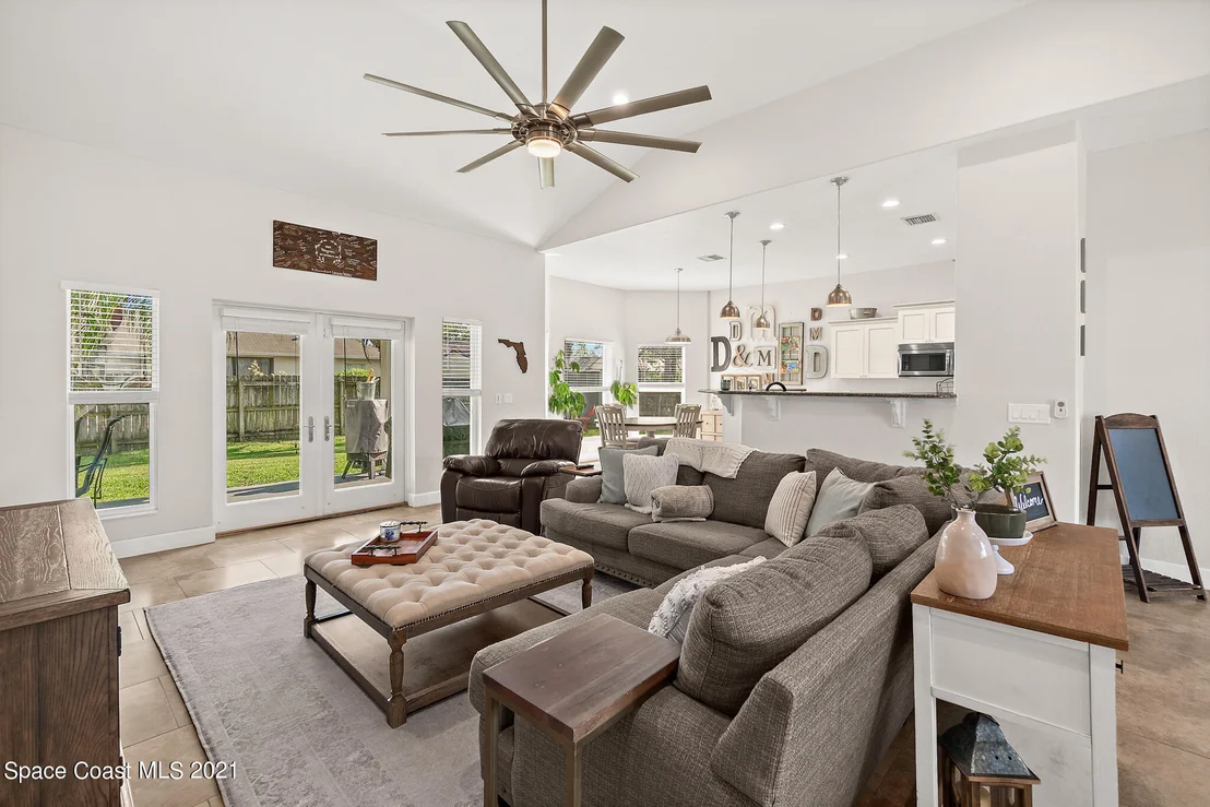 Photo of 6495 Bamboo Avenue