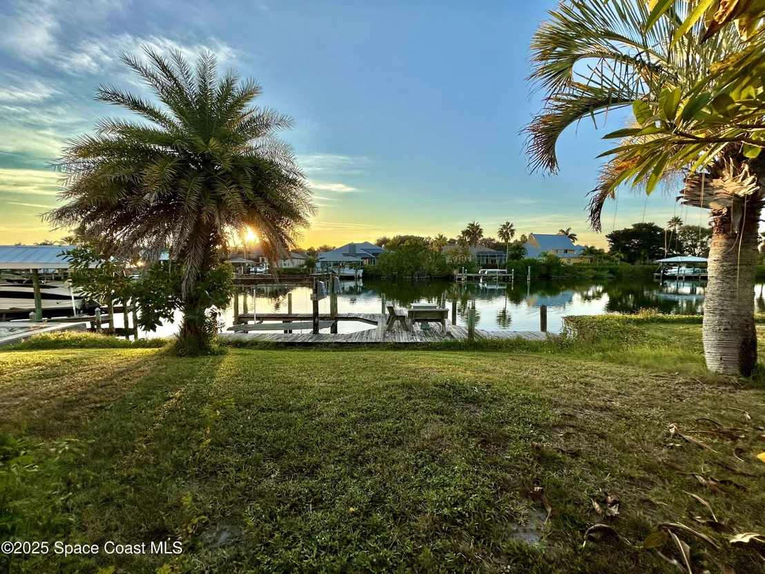 Photo of 406 Thrush Drive