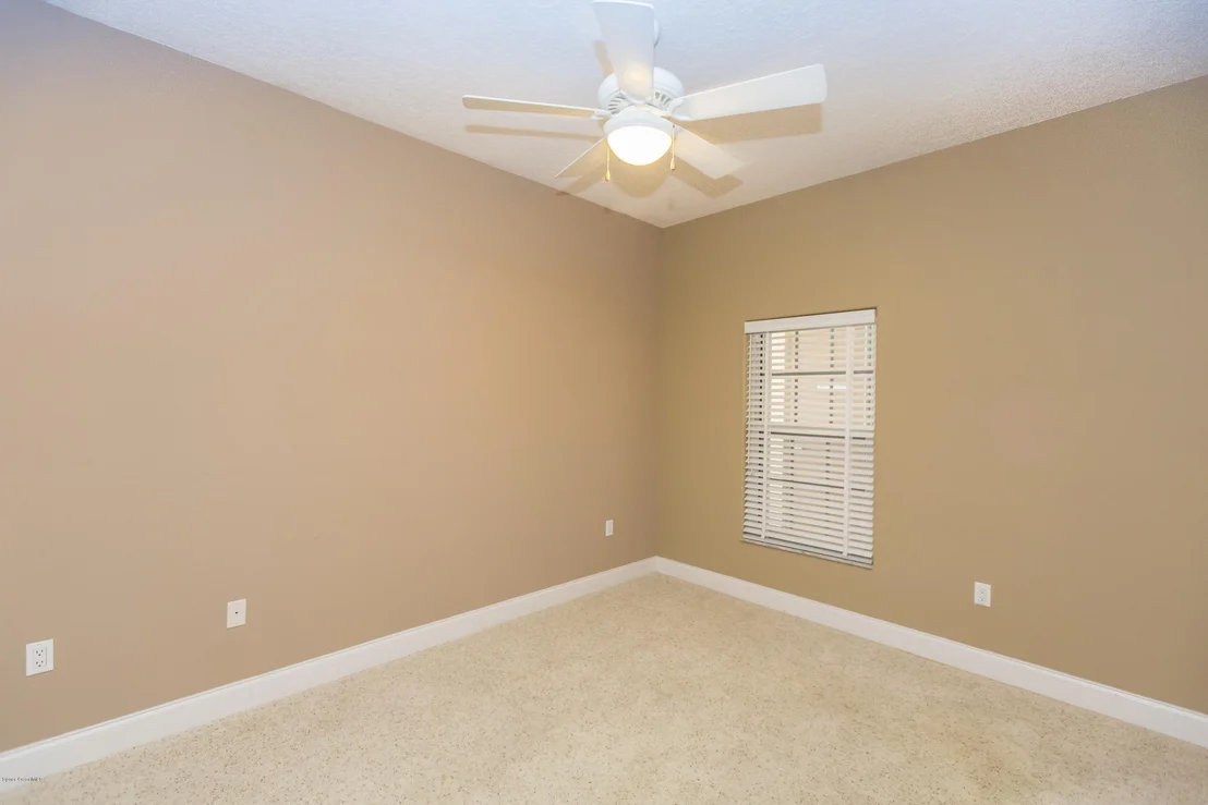 Photo of Unit 603 at 4975 Dixie Highway NE