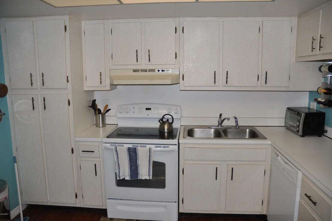 Photo of Unit 209 at 3025 Thrush Drive