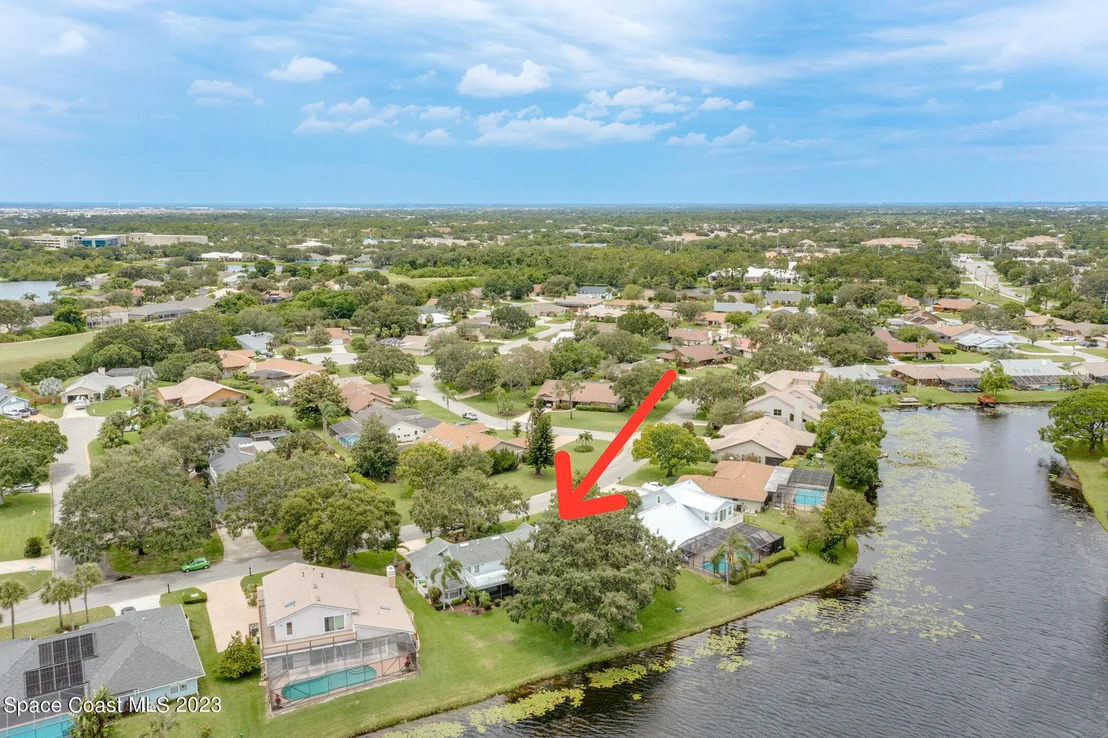 Photo of 401 Crystal Lake Drive